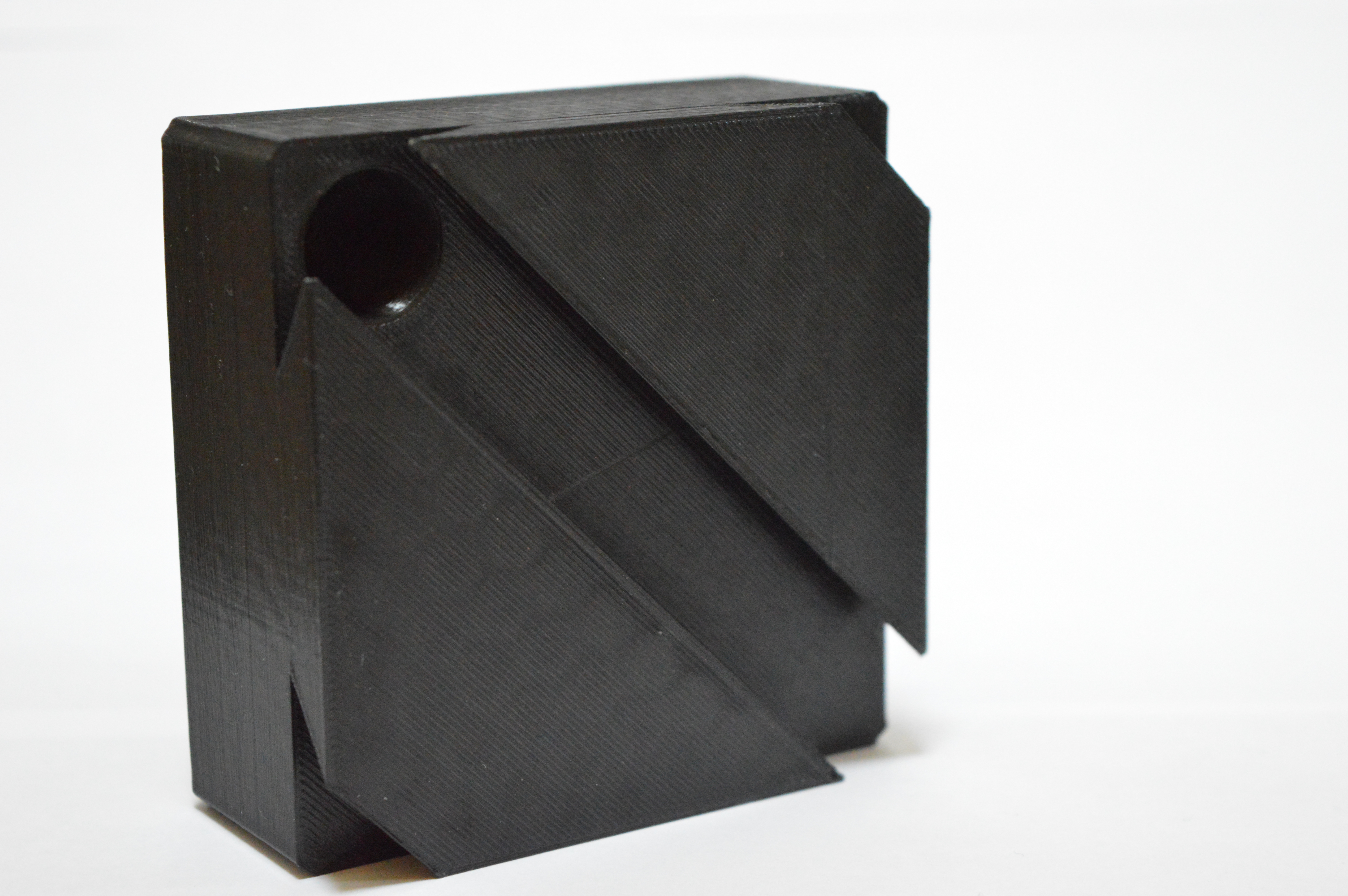 Miniatura 6 do modelo 3D Impossible Dovetail Puzzle Box