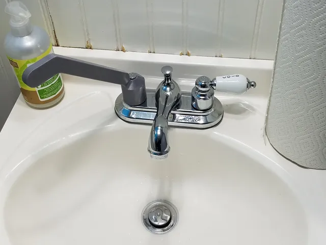 Faucet handle