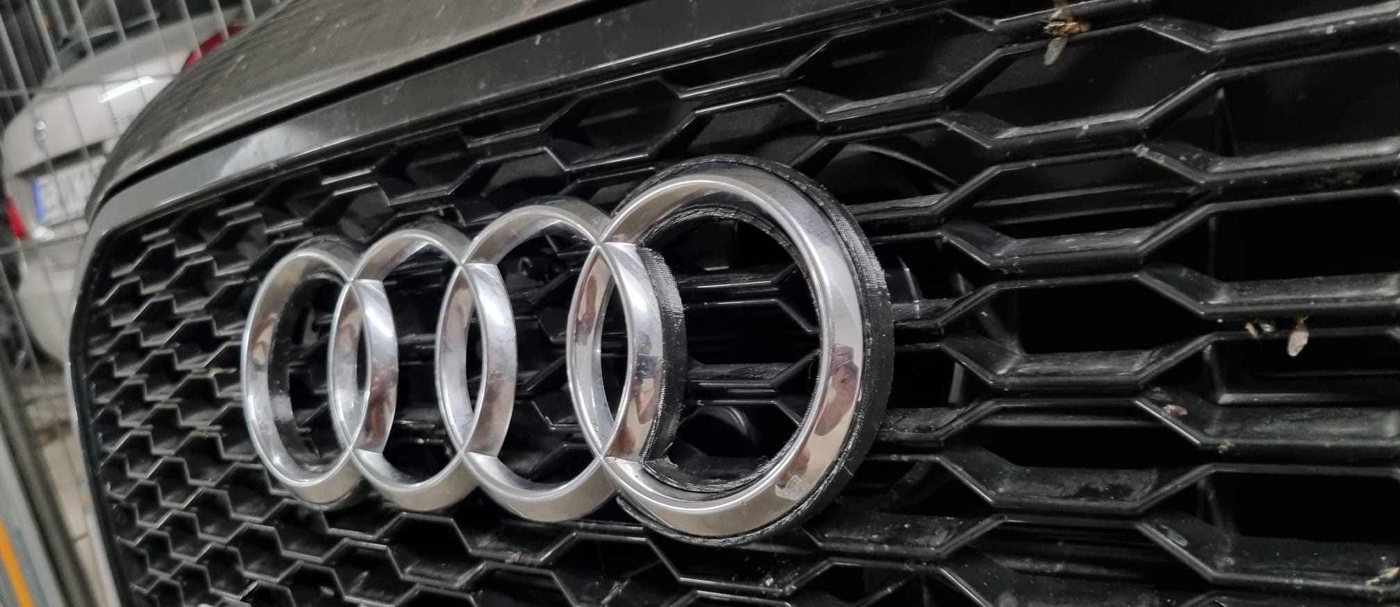 Audi Emblemholder Front