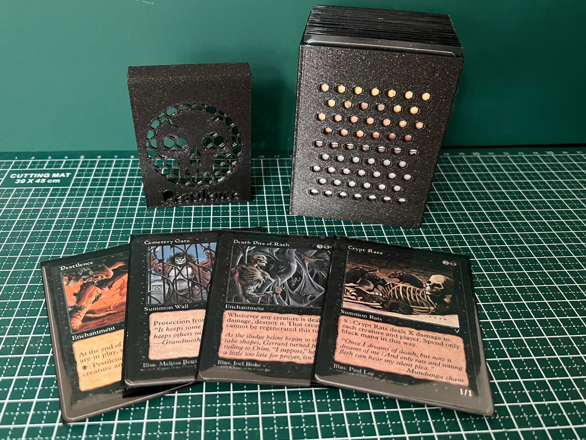 Magic the Gathering Black Pestilence deck box