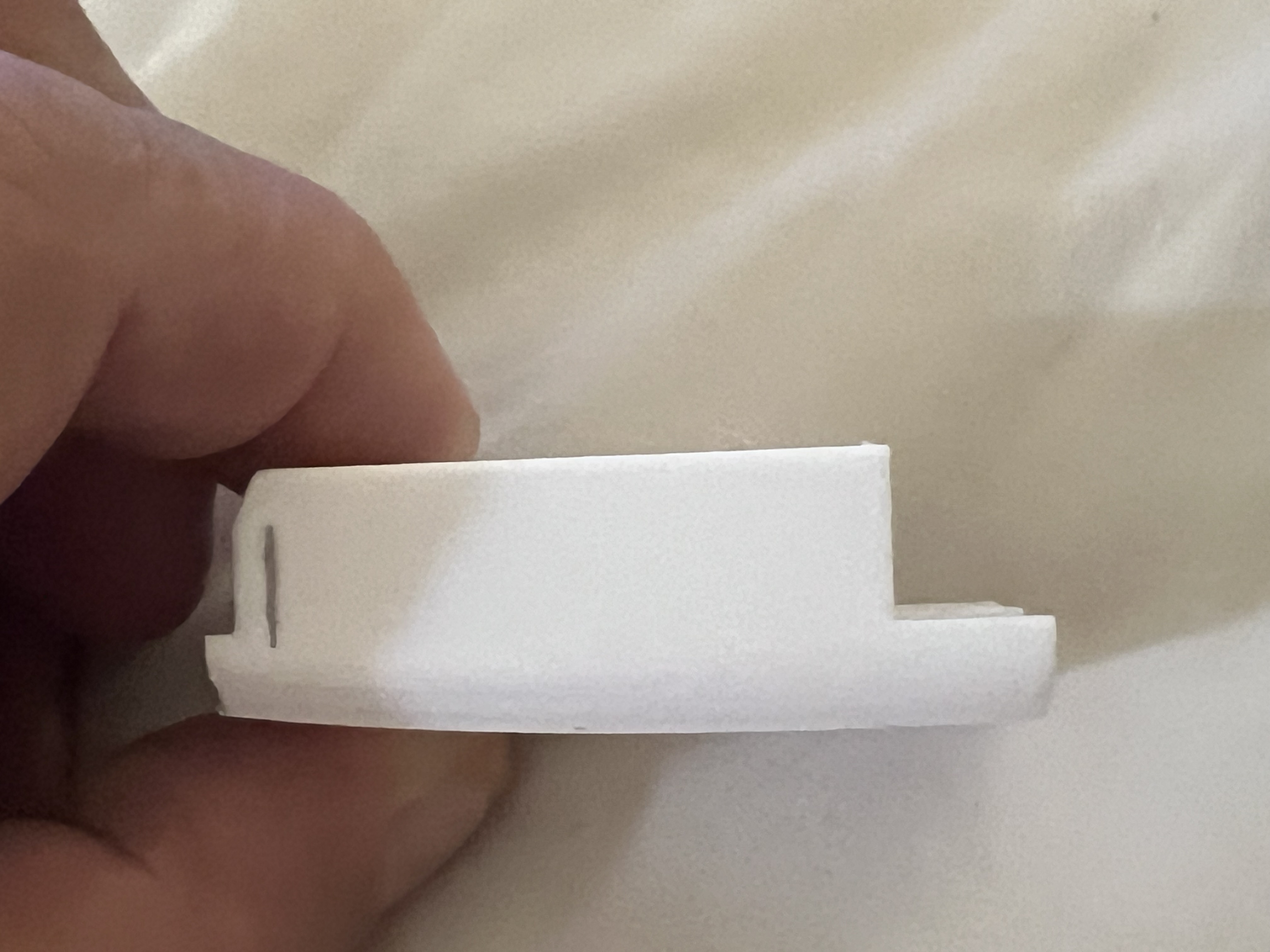 xbox 360 battery holder for wireless controller by Tom Anderson (The