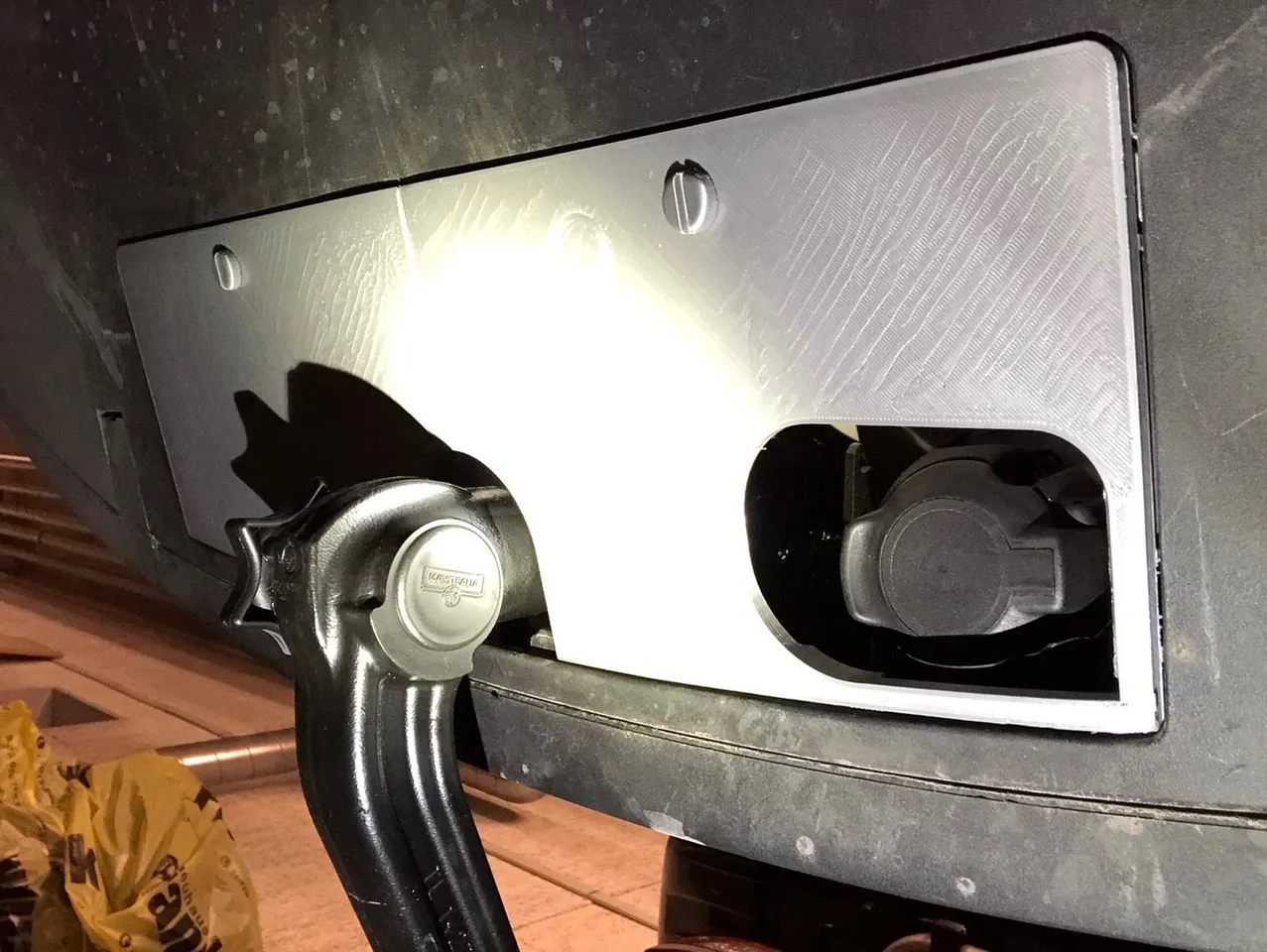 Tesla Model 3 Tow Hitch Cover by Tonitwn, Download free STL model