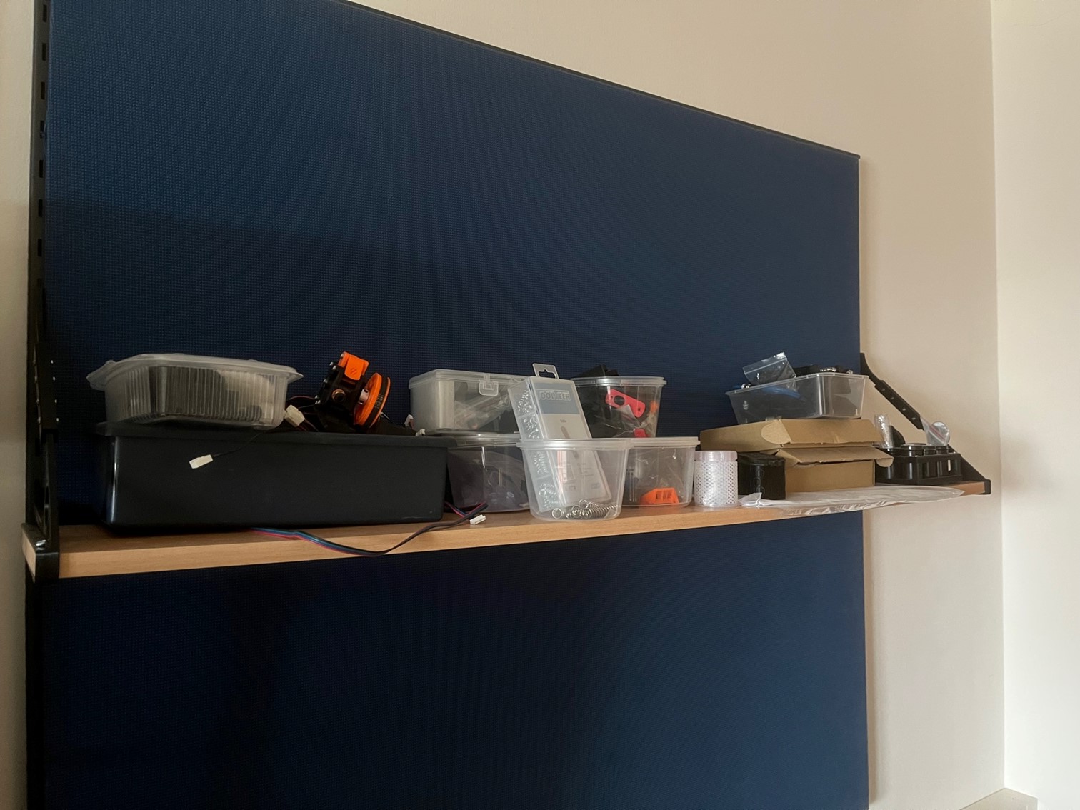 Pinboard Shelf Mount