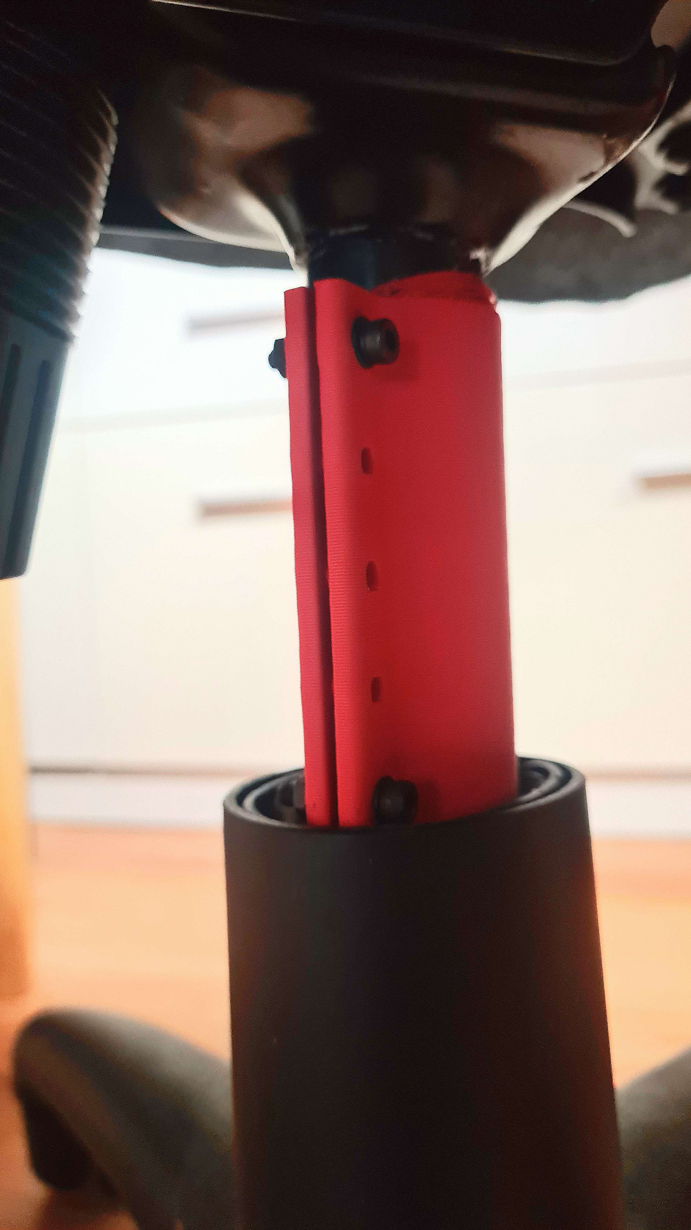 Chair Piston / Cylinder Support