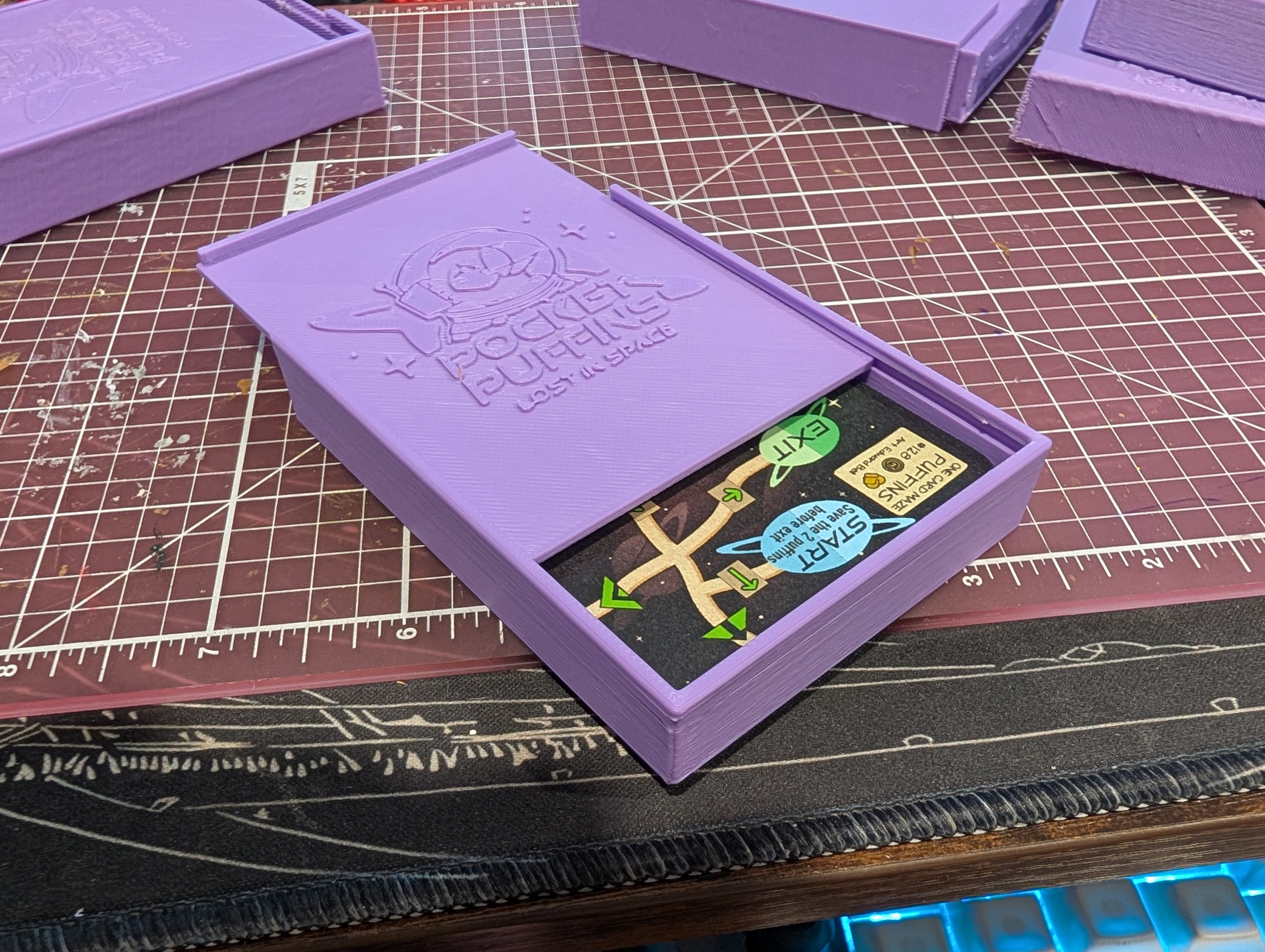 Pocket Puffins: Lost in Space Deck Box