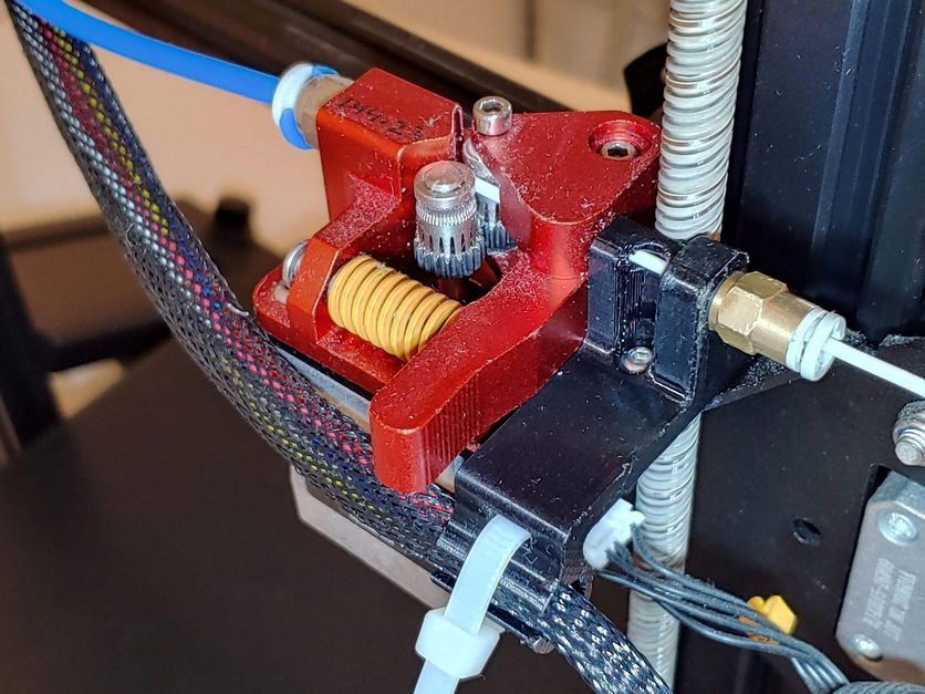 Filament Guide for Ender 3 V2/Pro using Dual Gear Extruder by