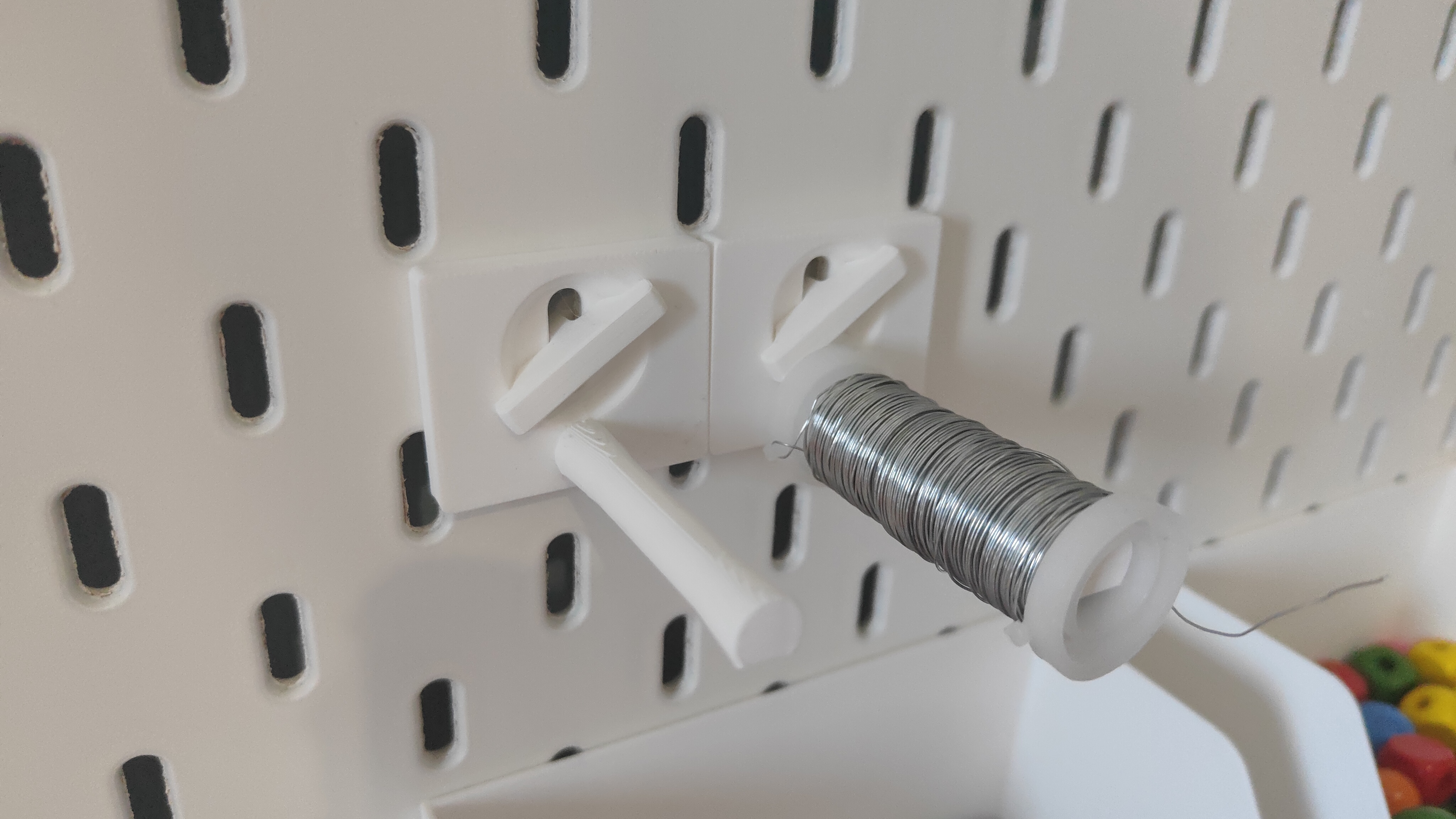SKADIS Thread/Spool/Wire holders T-CLIP