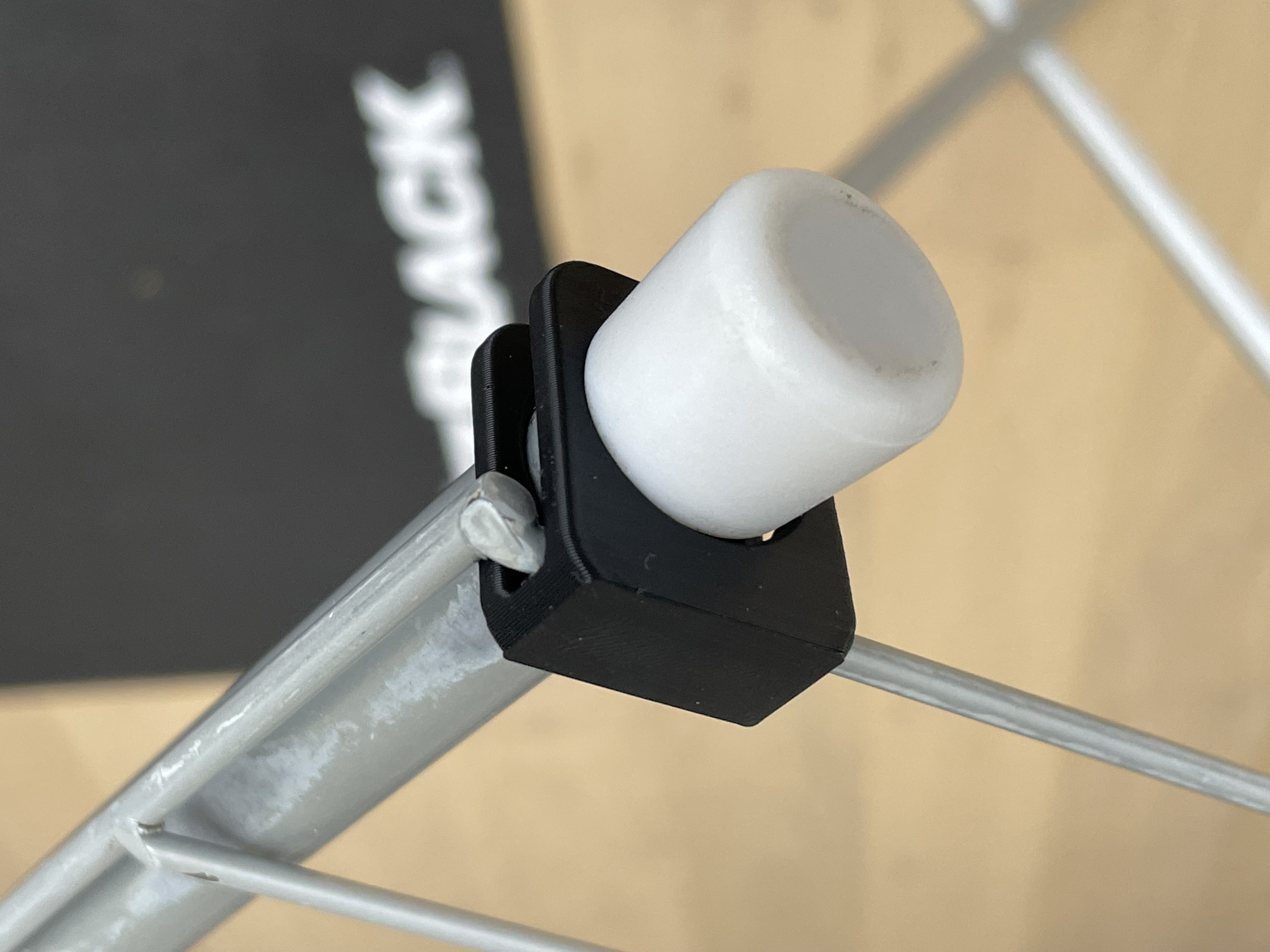 Miniatura 3 do modelo 3D Cloths Rack Replacement Brackets