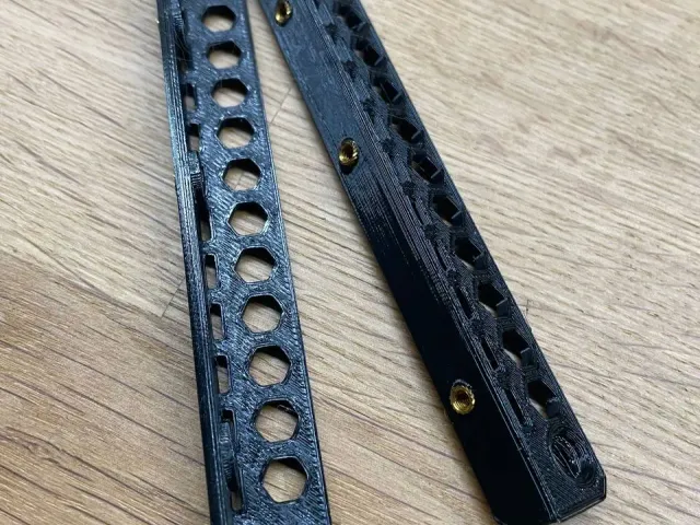High Capacity 3.5in HDD Adapter Bracket with M3x4x5 insers.
