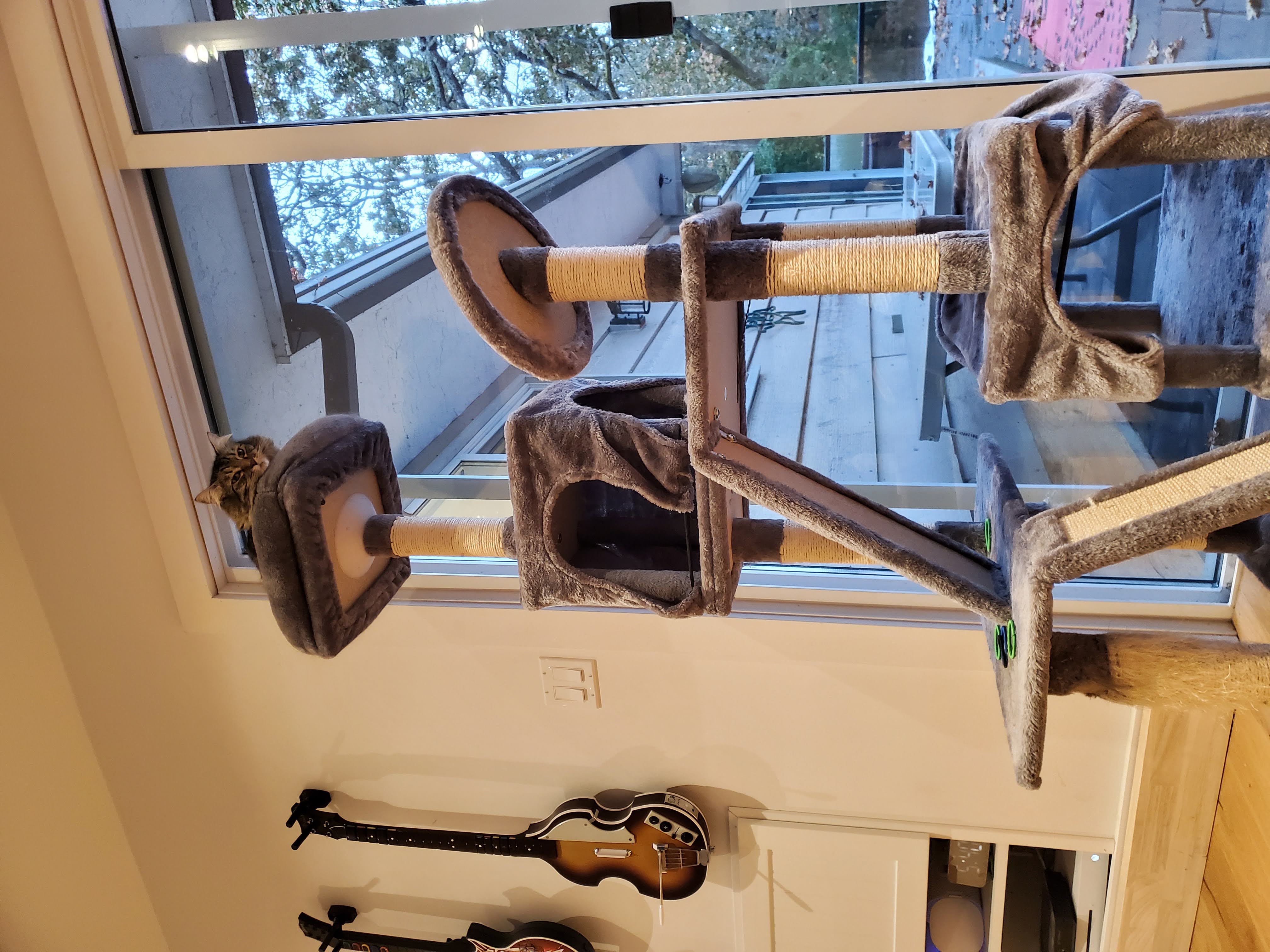 Miniatura 2 do modelo 3D Cat Tree Perch Support
