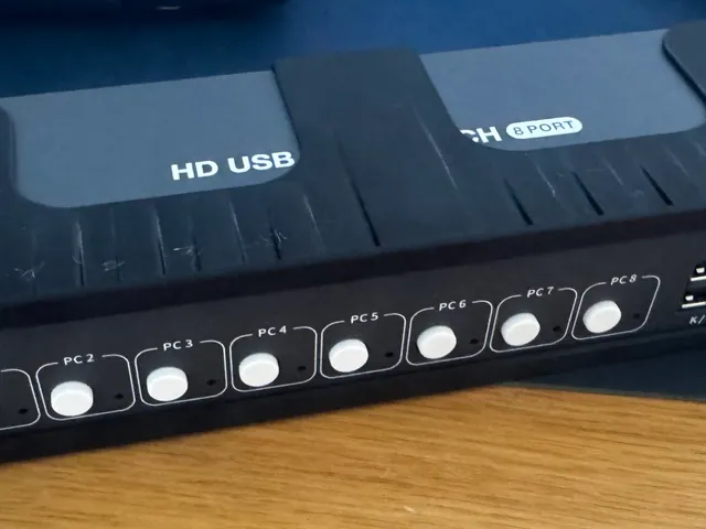 10" Rack - 8 Port KVM Mount