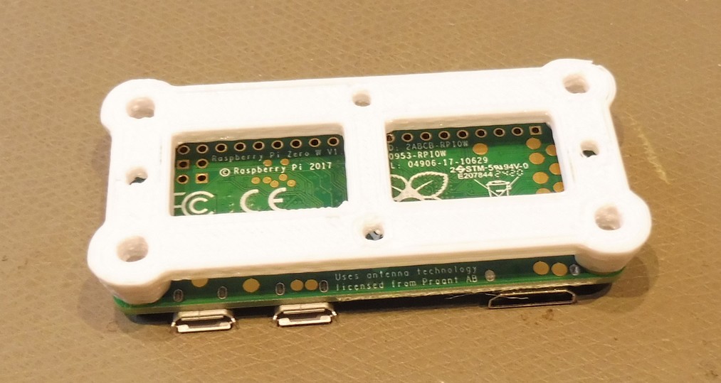 Simple Raspberry Pi Zero mount / base plate