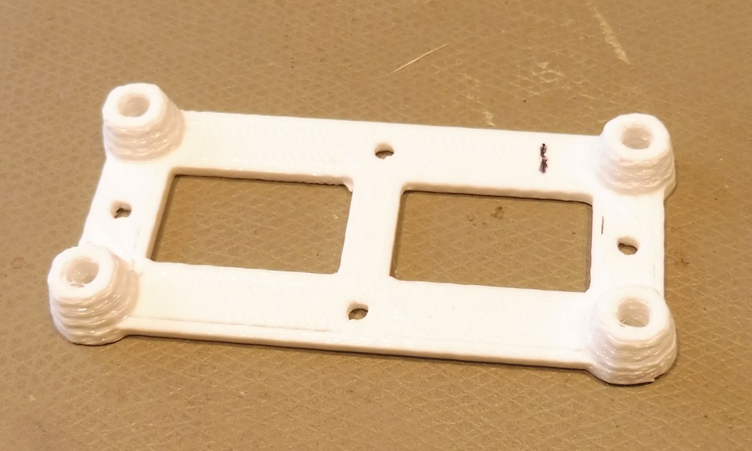 Miniatura 2 do modelo 3D Simple Raspberry Pi Zero mount / base plate