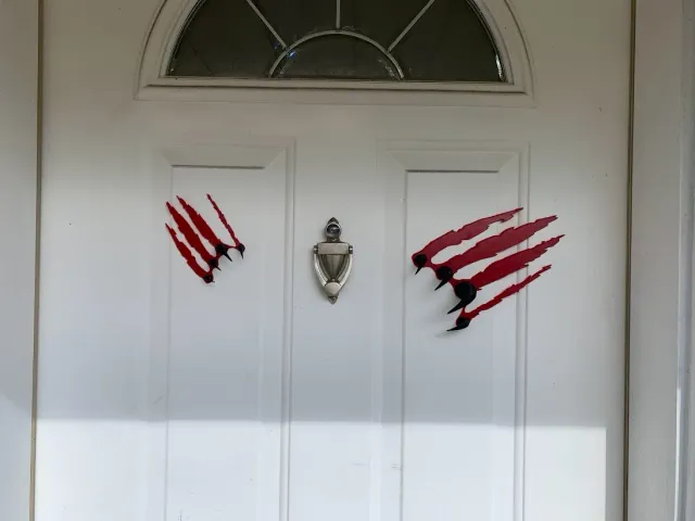 Claws with Magnets for mounting