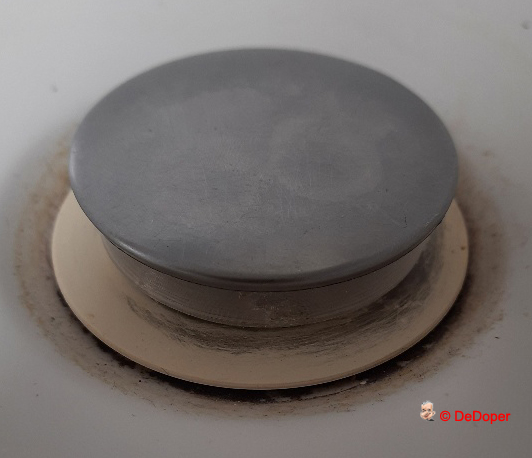 Flex sealing ring for click-waste bath drain