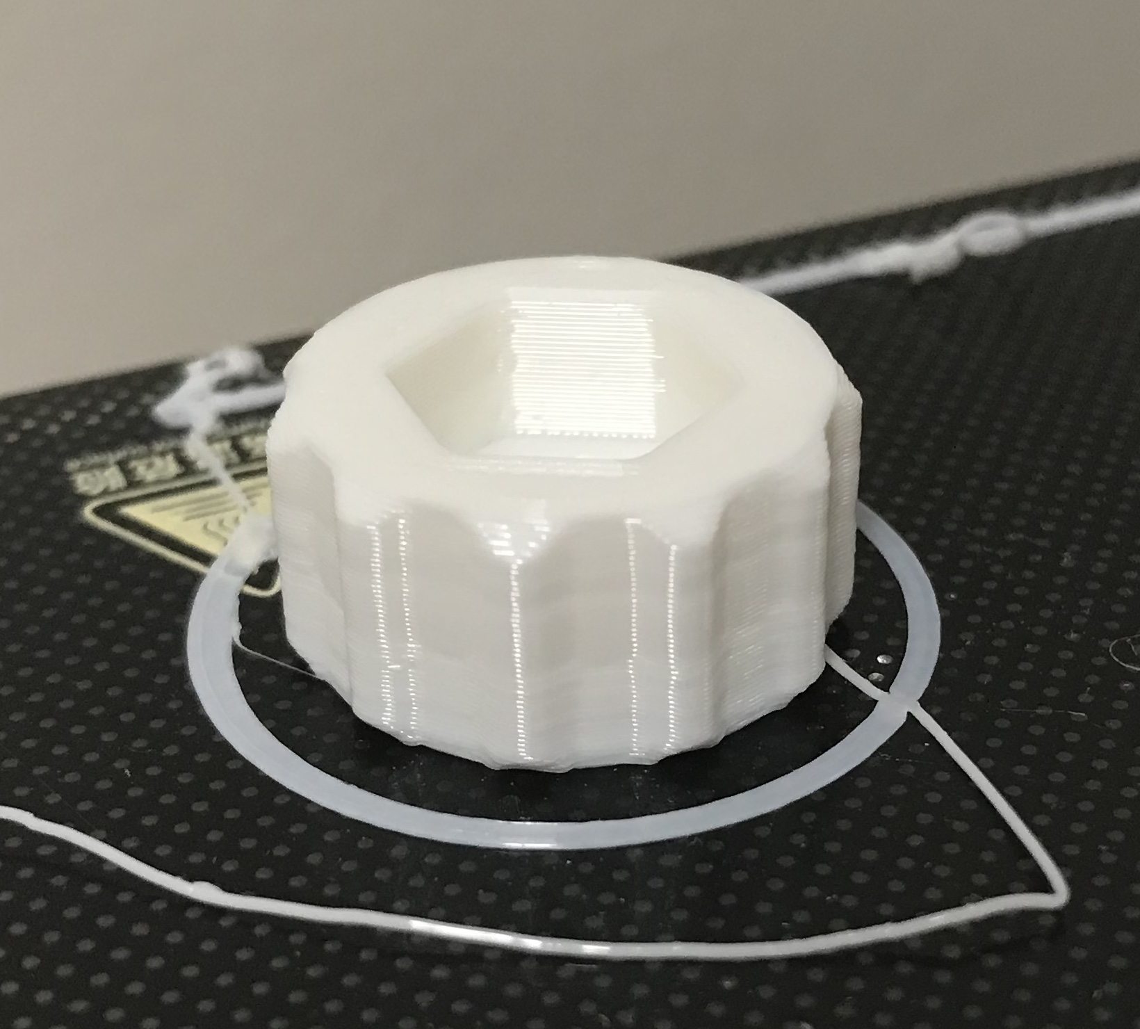 Metric and SAE nutknob, with chamfers and presets, parametric OpenSCAD