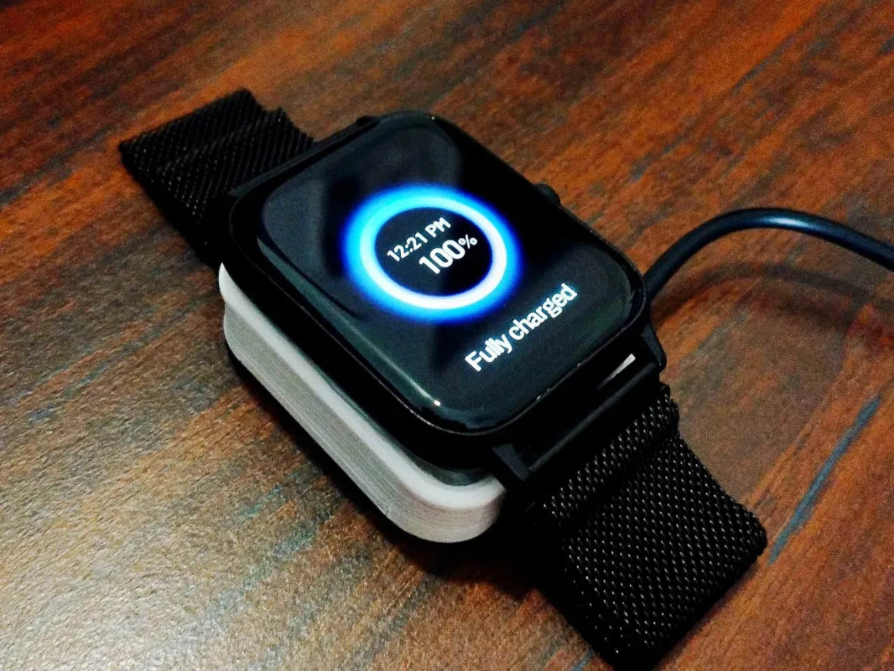 Smartwatch charging online dock