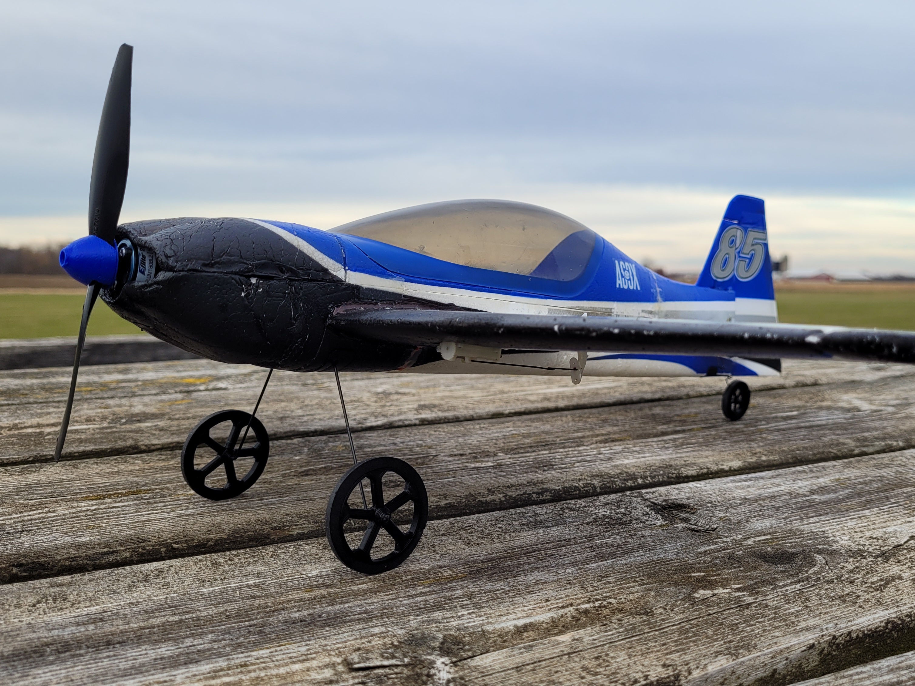 E-flite UMX Airplane Spinner and Motor Adapter