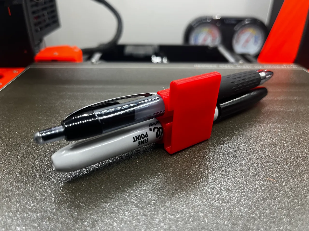 Sharpie Holder (clip) - 3D model by PlainsPirate on Thangs