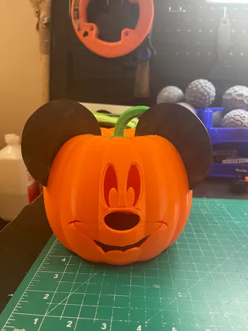 Mr. Mouse Pumpkin - Jack-o-Lantern