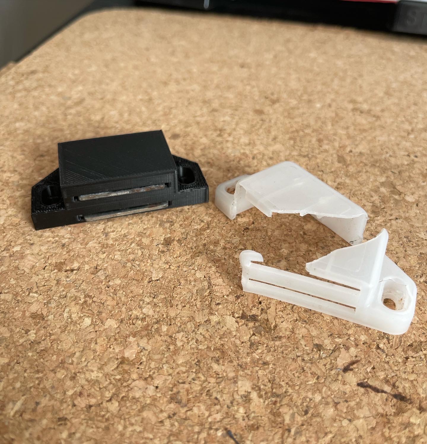 Grill Door Magnetstop Sparepart