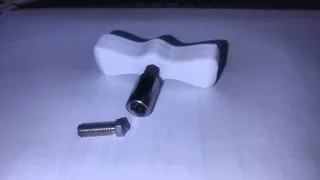 Exagonal nut driver key handle