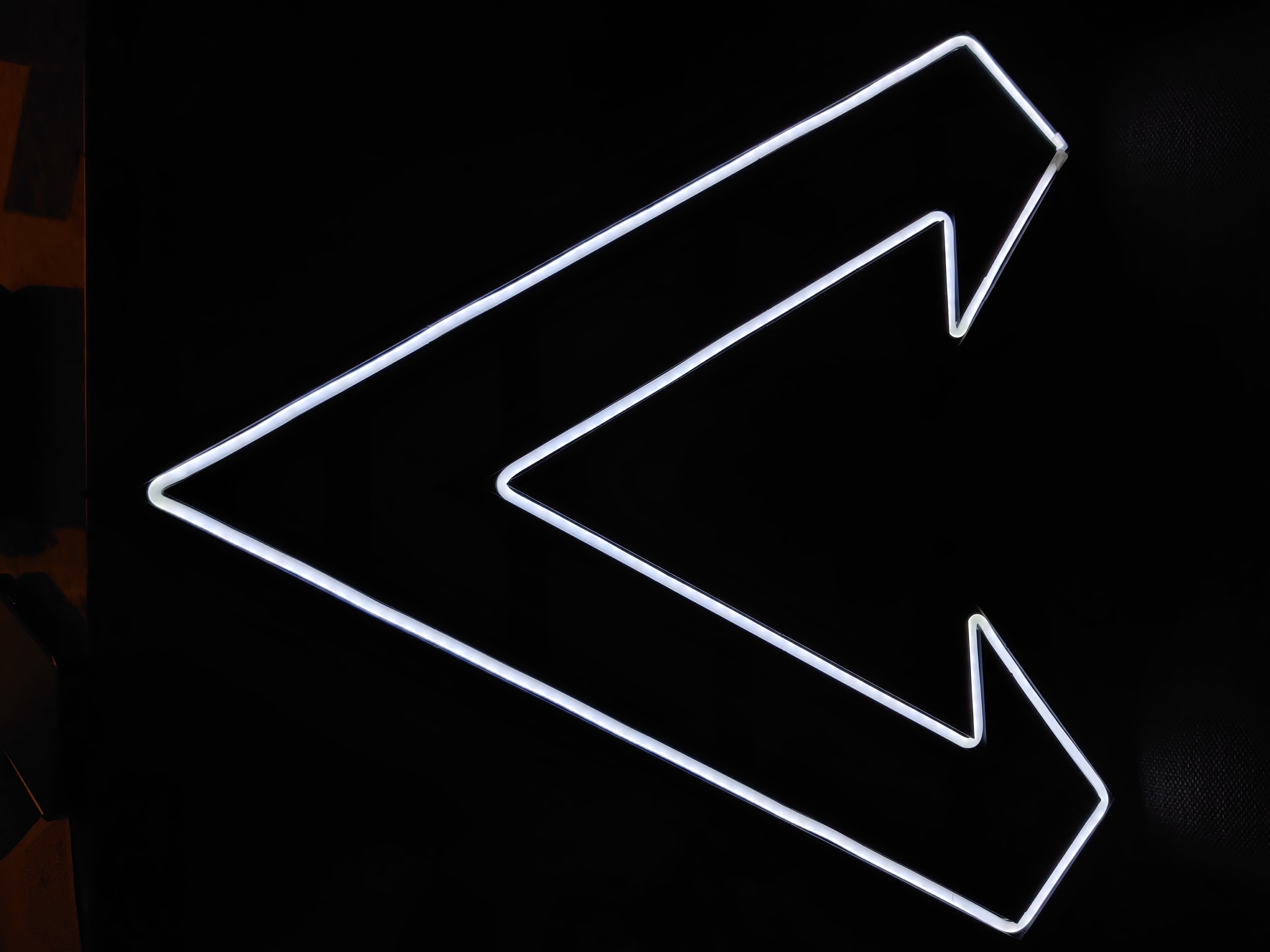 Apex Legends neon logo