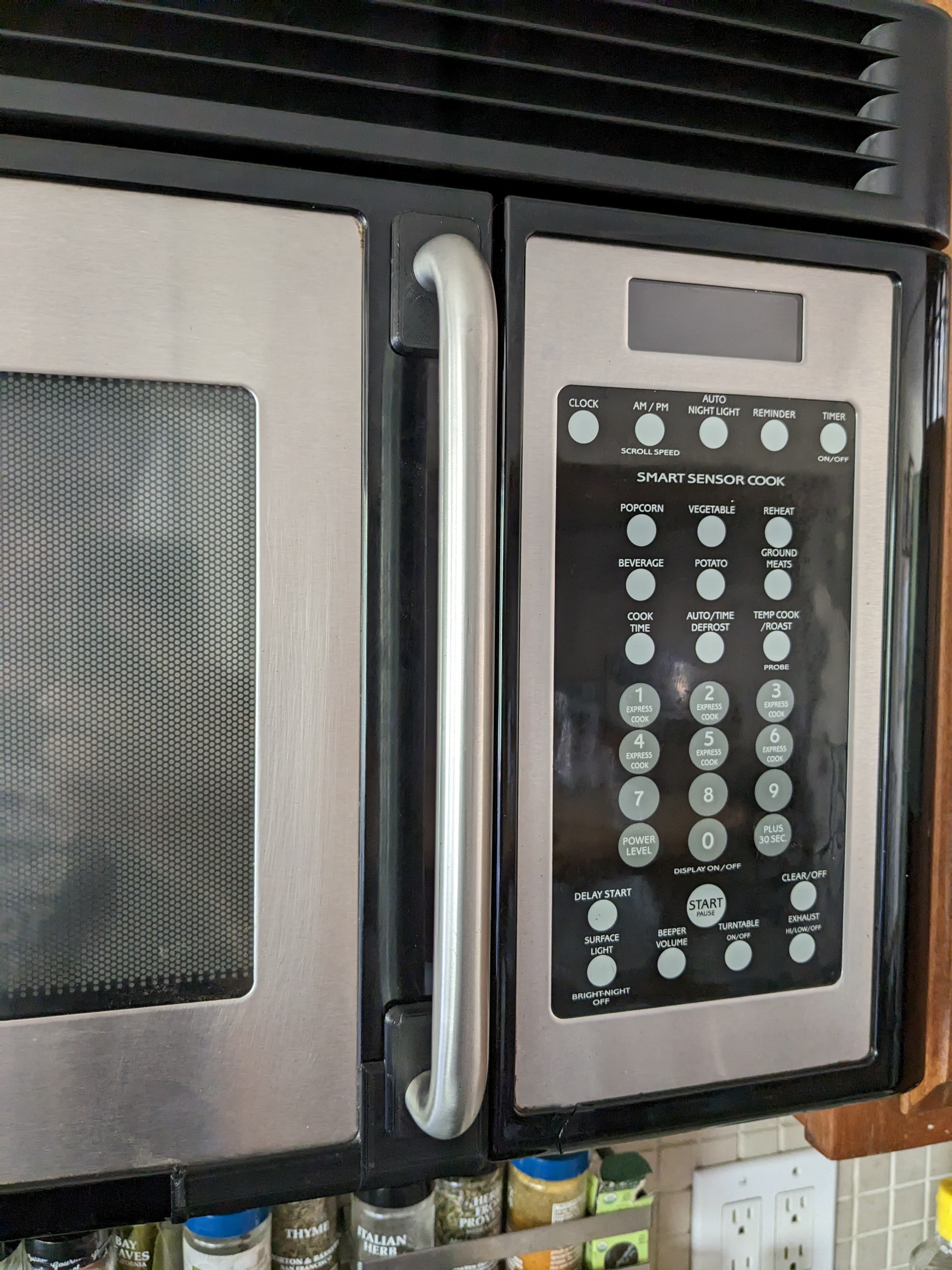 Microwave door handle fix (Frigidaire FMT148GPB1)