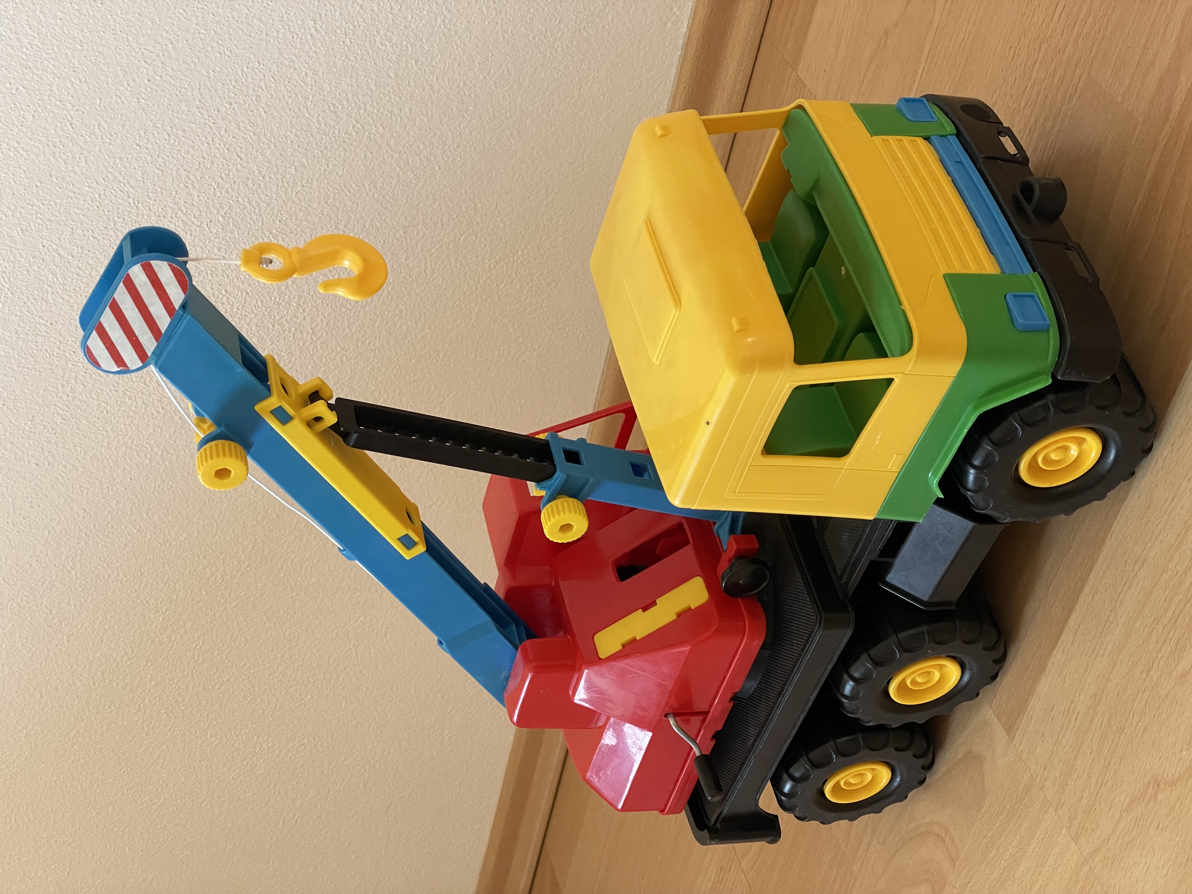 Car crane toy fix