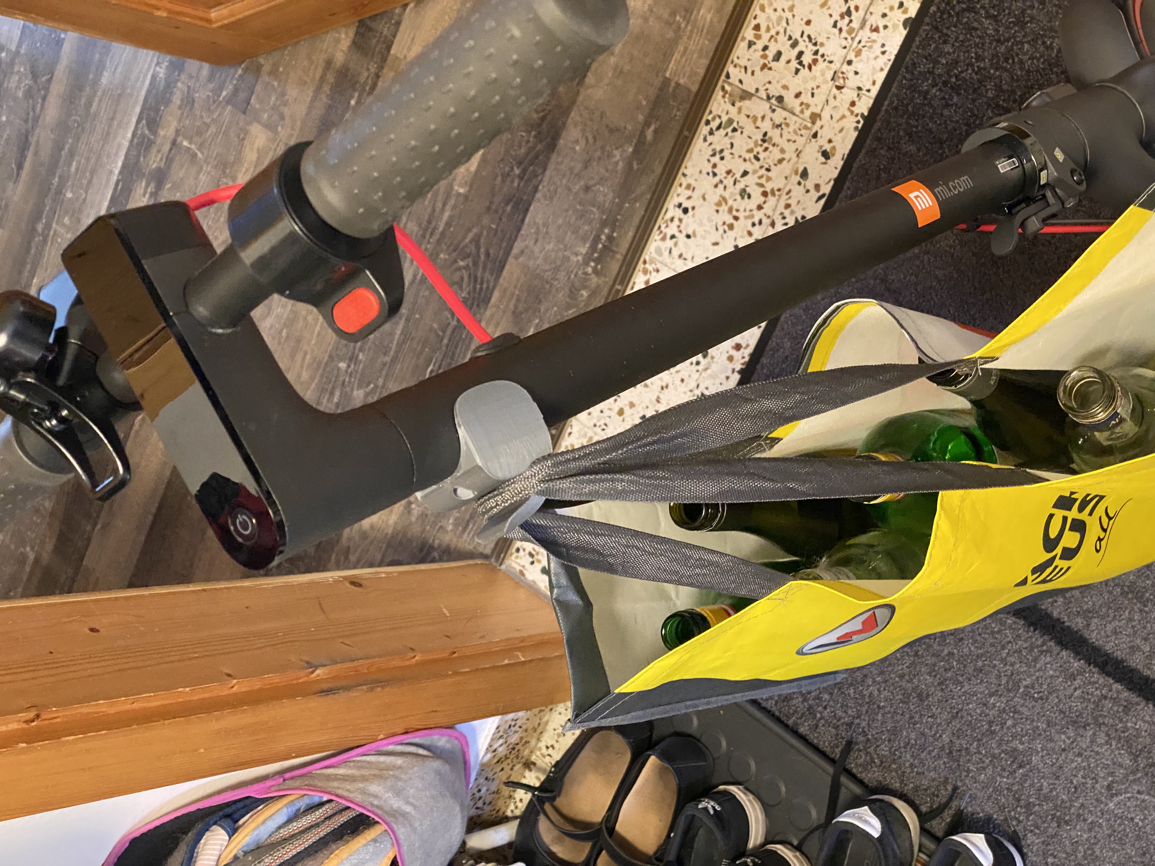 Xiaomi Scooter AirTag Hook
