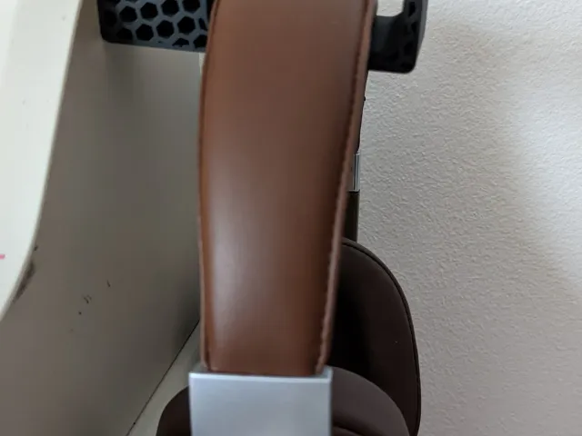 Headphone holder  Kopfhöhrer Halter Ikea