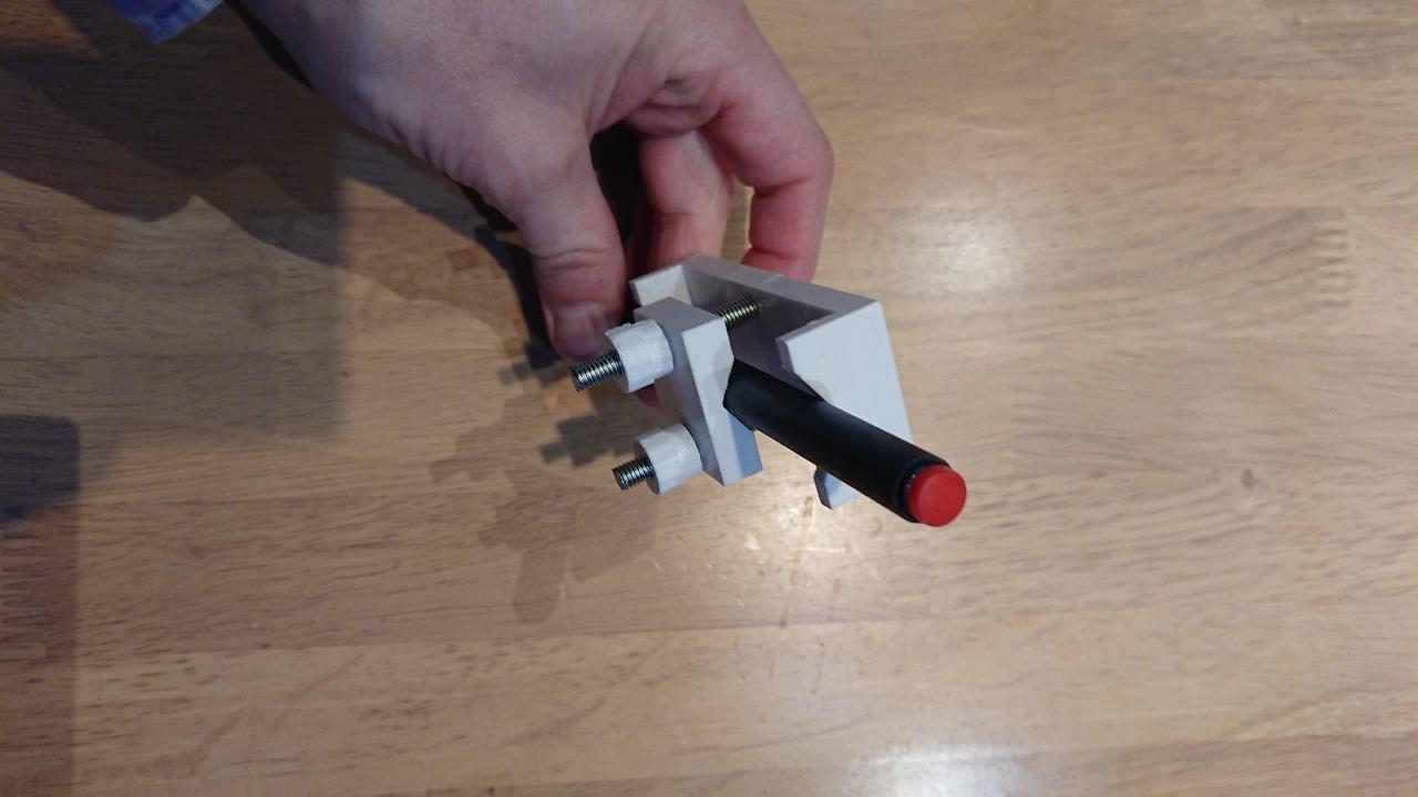Universal toolholder