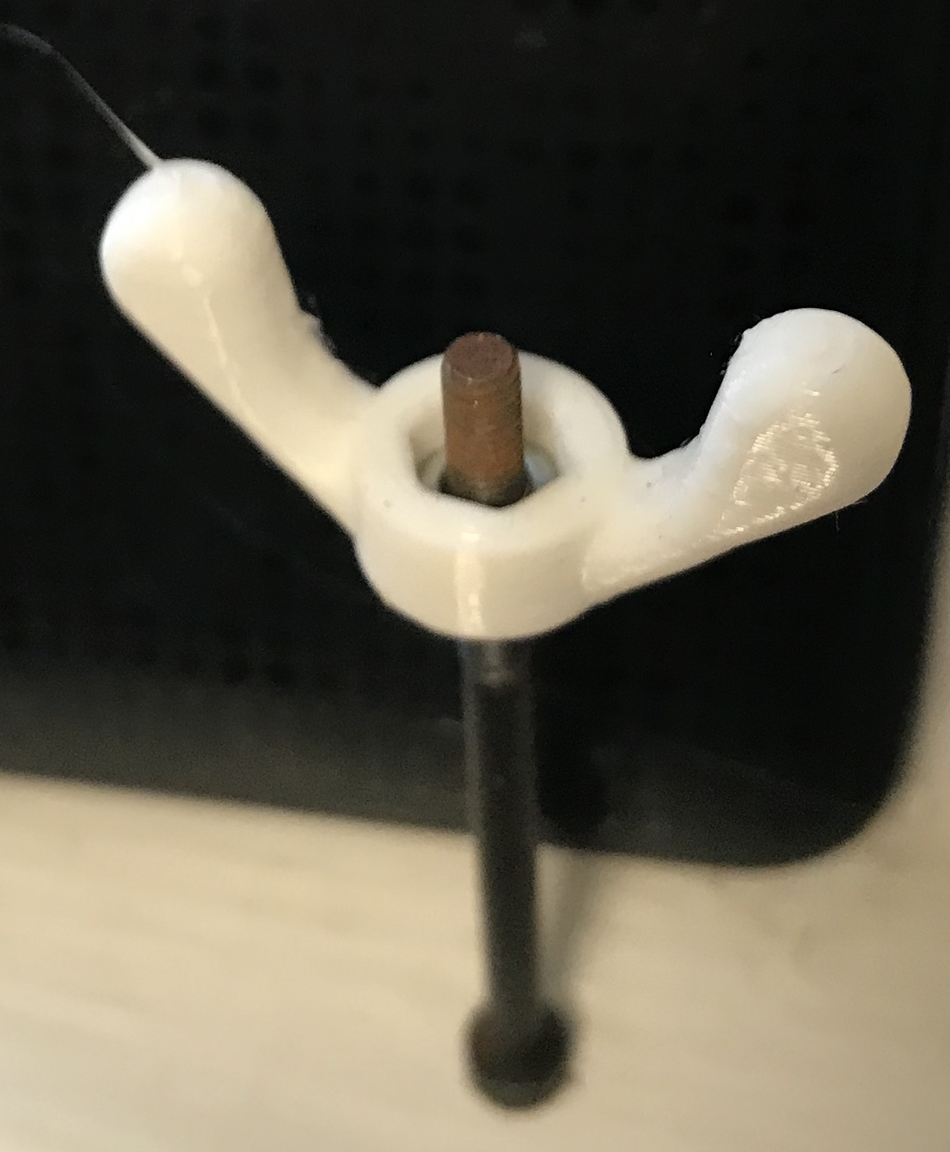 Wingnut, parametric, rounded, with MM and SAE presets