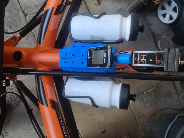 Bottleholder / attachment hub for recumbent trike