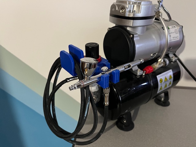 Airbrush Holder on the air compressor