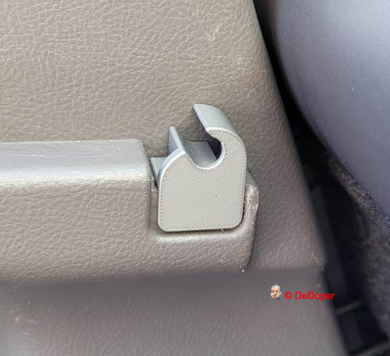 Parcel shelf side panel clamp Toyota Celica 2000 — thumbnail 2