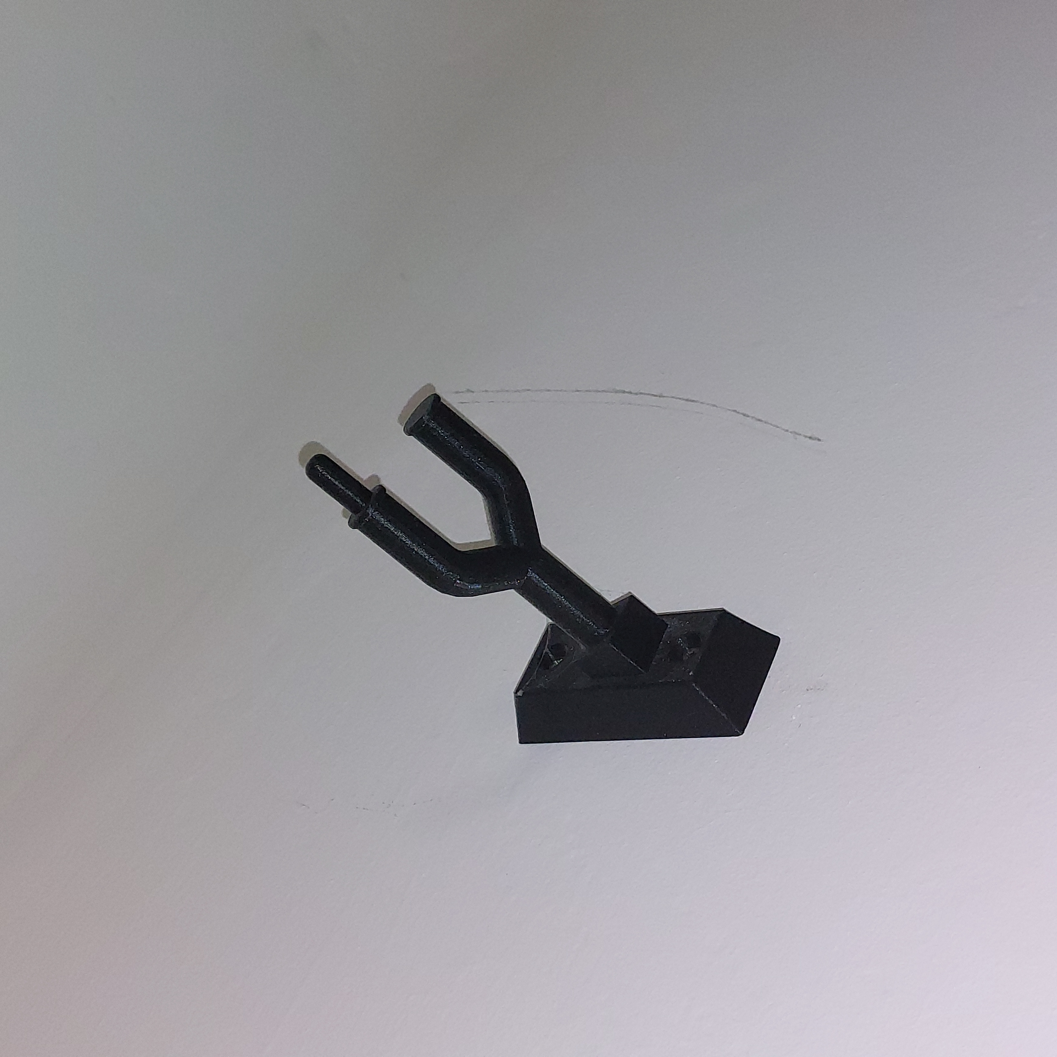 Violin wall hanger