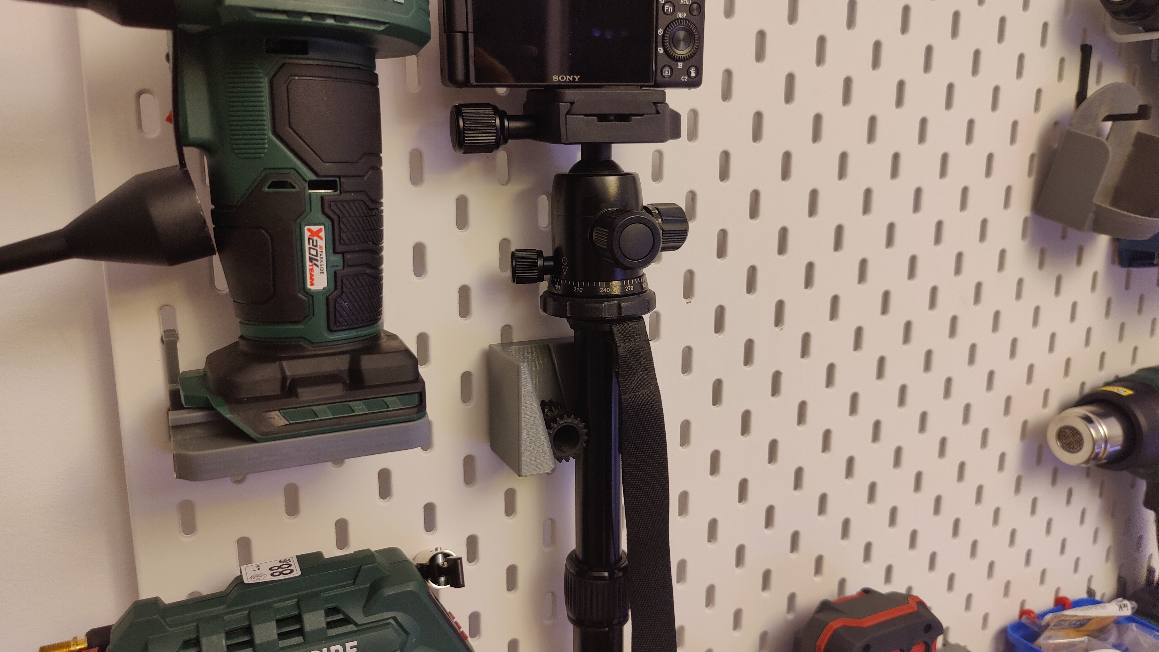 Gravity Broom holder for IKEA SKADIS pegboard