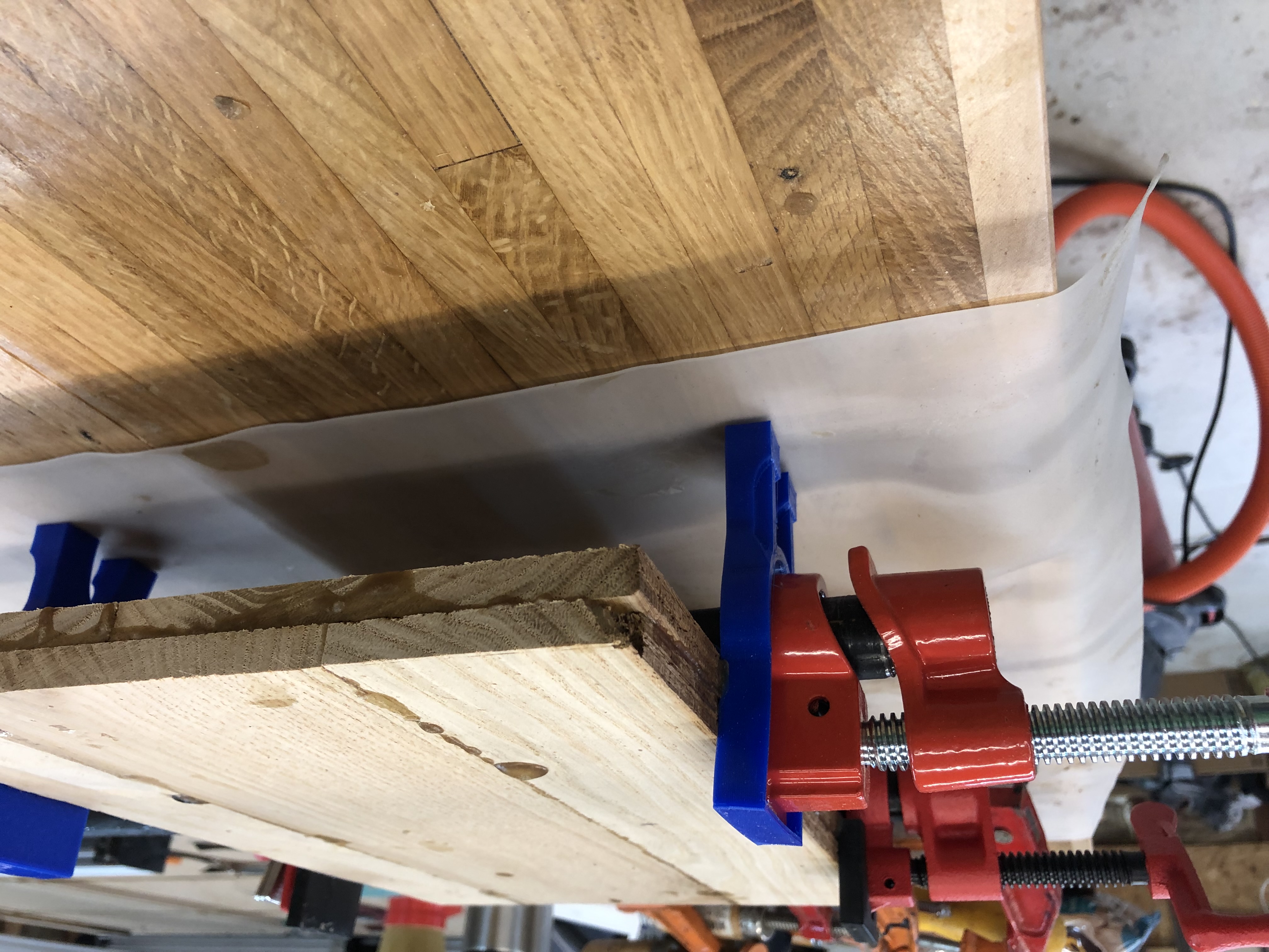 Harbor Freight 1/2" Pipe Clamp feet by Thomllama Download free STL