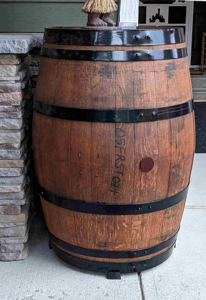 Wine Barrel Stand and Bunghole Plug by MakerDan Download free STL