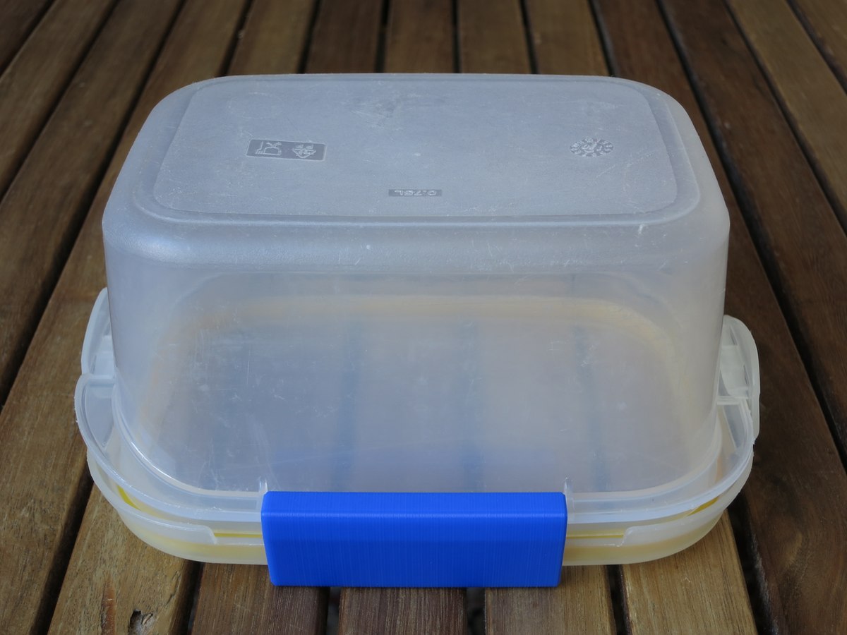Miniatura 4 do modelo 3D Lunch box lock replacement