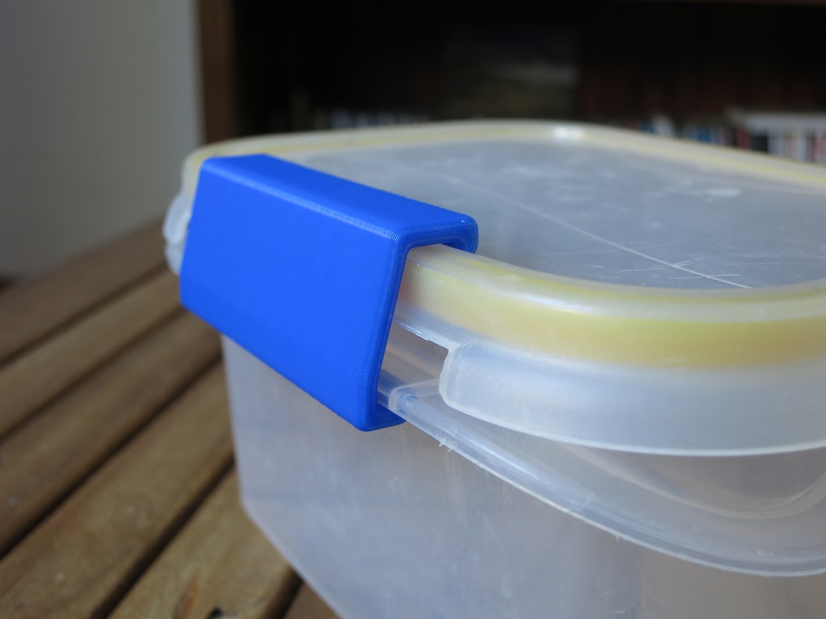 Miniatura 2 do modelo 3D Lunch box lock replacement