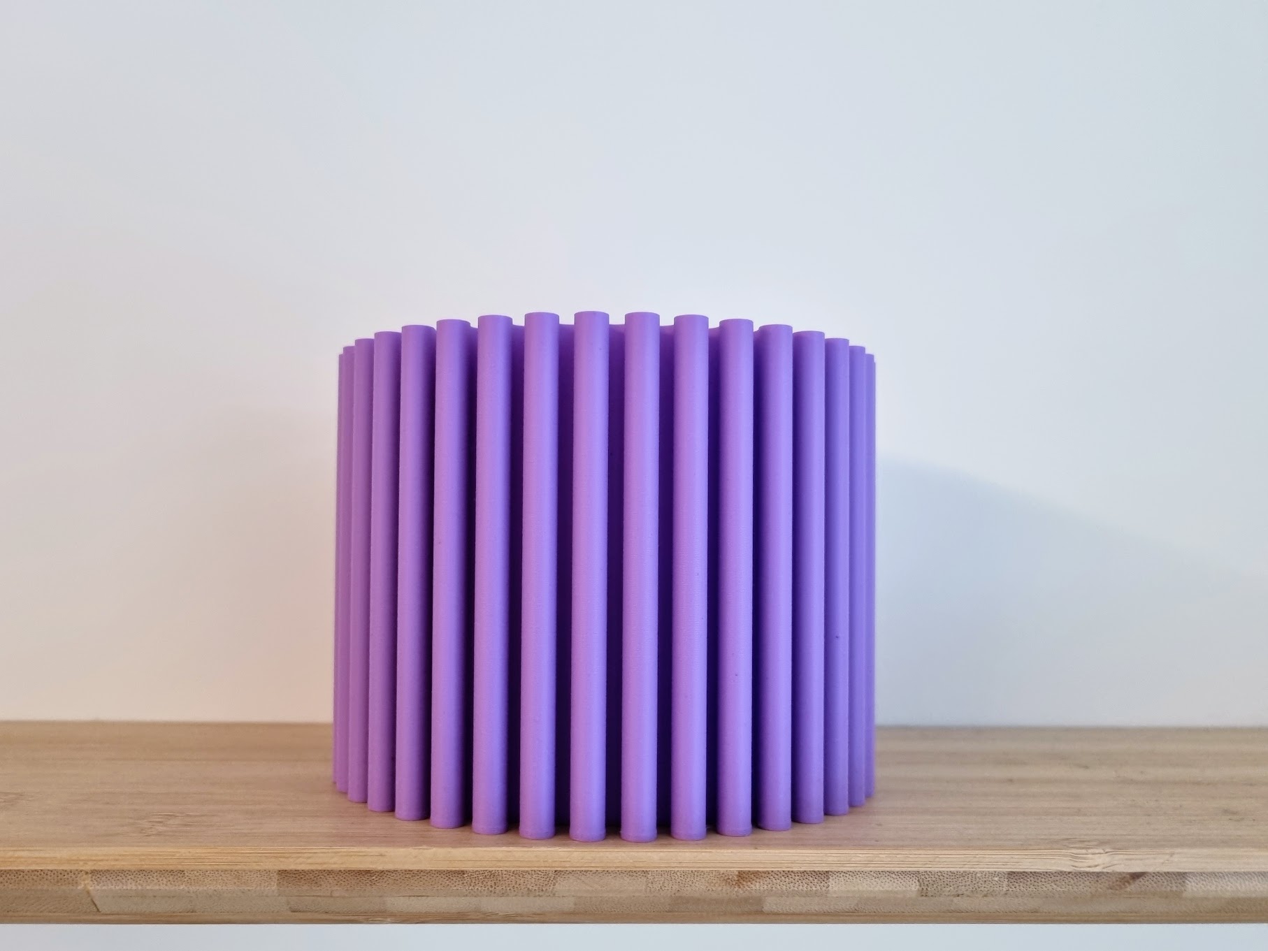 Wavey Wall Vase by 24 Karat Karl Marx Champagne | Download free STL ...