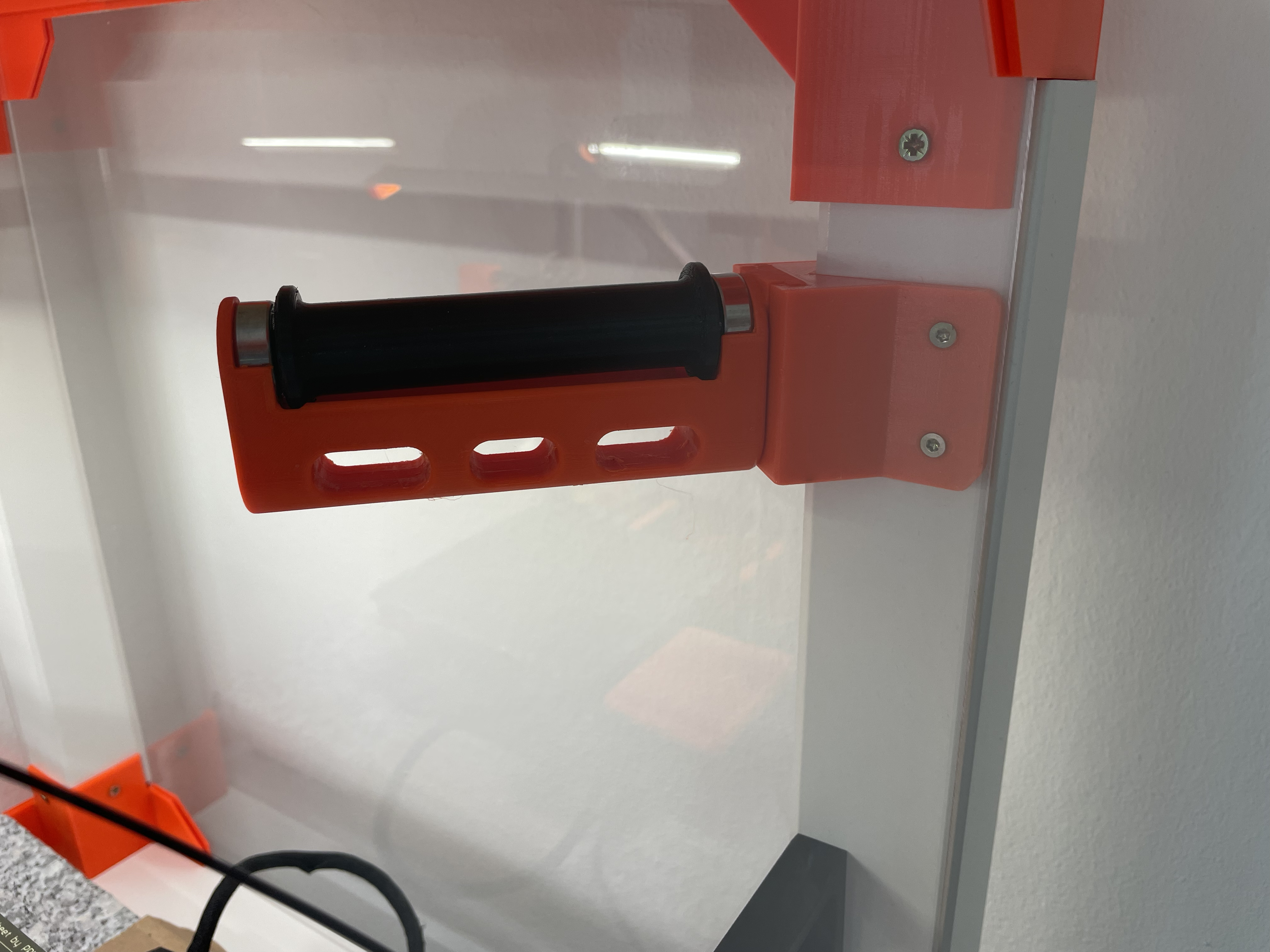 Miniatura 2 do modelo 3D Modified Back Corner Spool holder