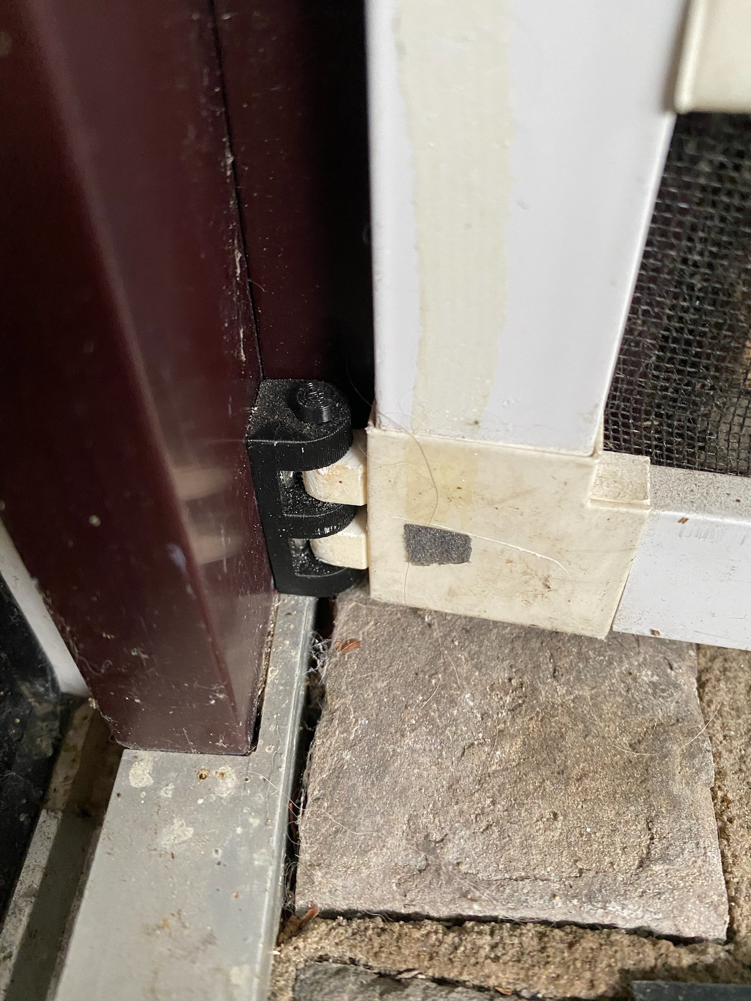 Miniatura 2 do modelo 3D Fly Screen Door hinge replacement