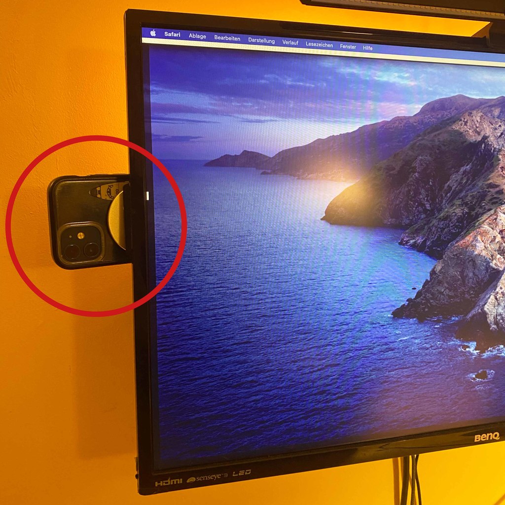 Magsafe continuity camera screen holder (iPhone)