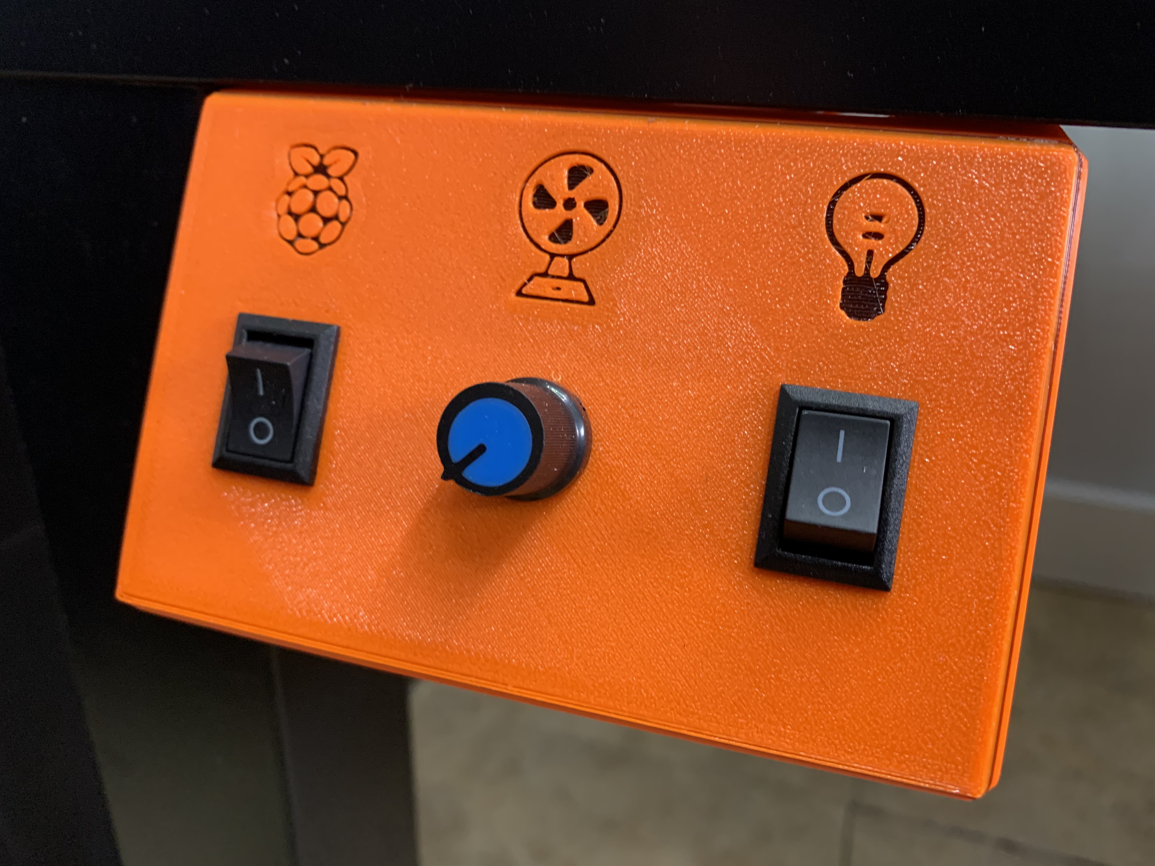 Switch Shroud for Ikea Lack Enclosure - Left Side with Fan