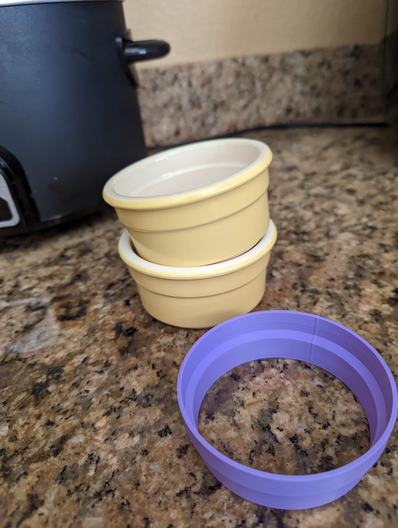 Miniatura 2 do modelo 3D Ramekin stacker holder