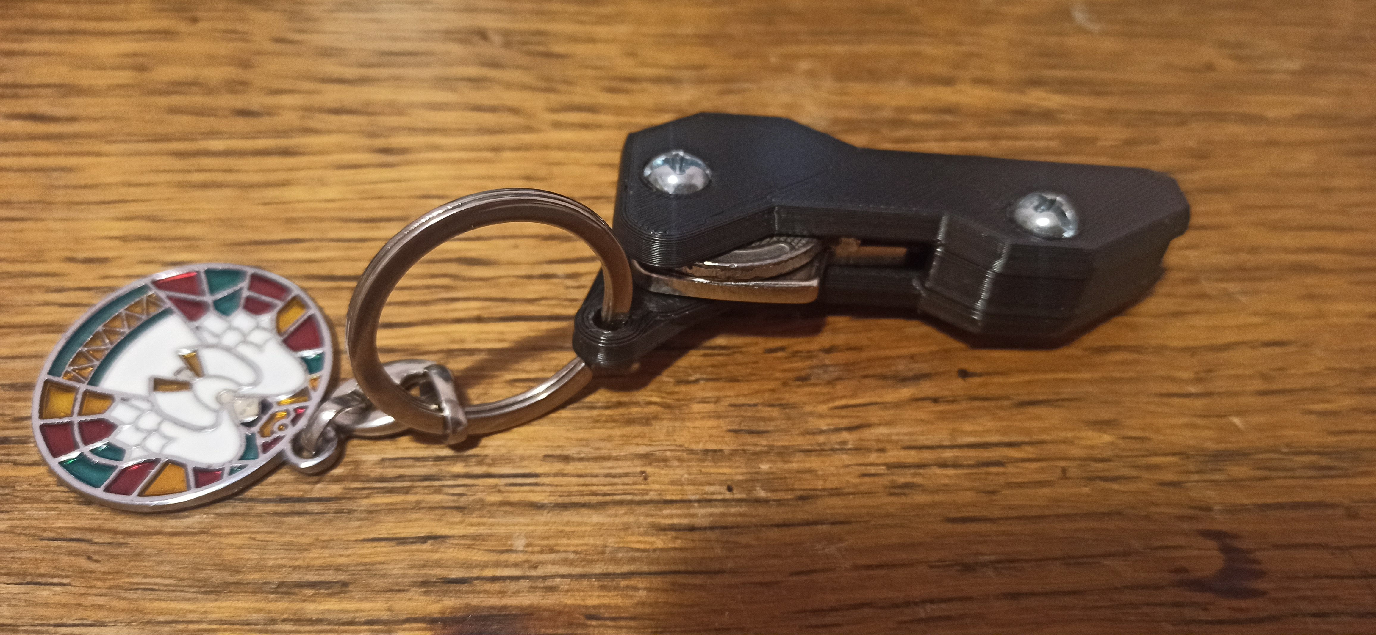 Single-Hand Key Organizer with hook hole