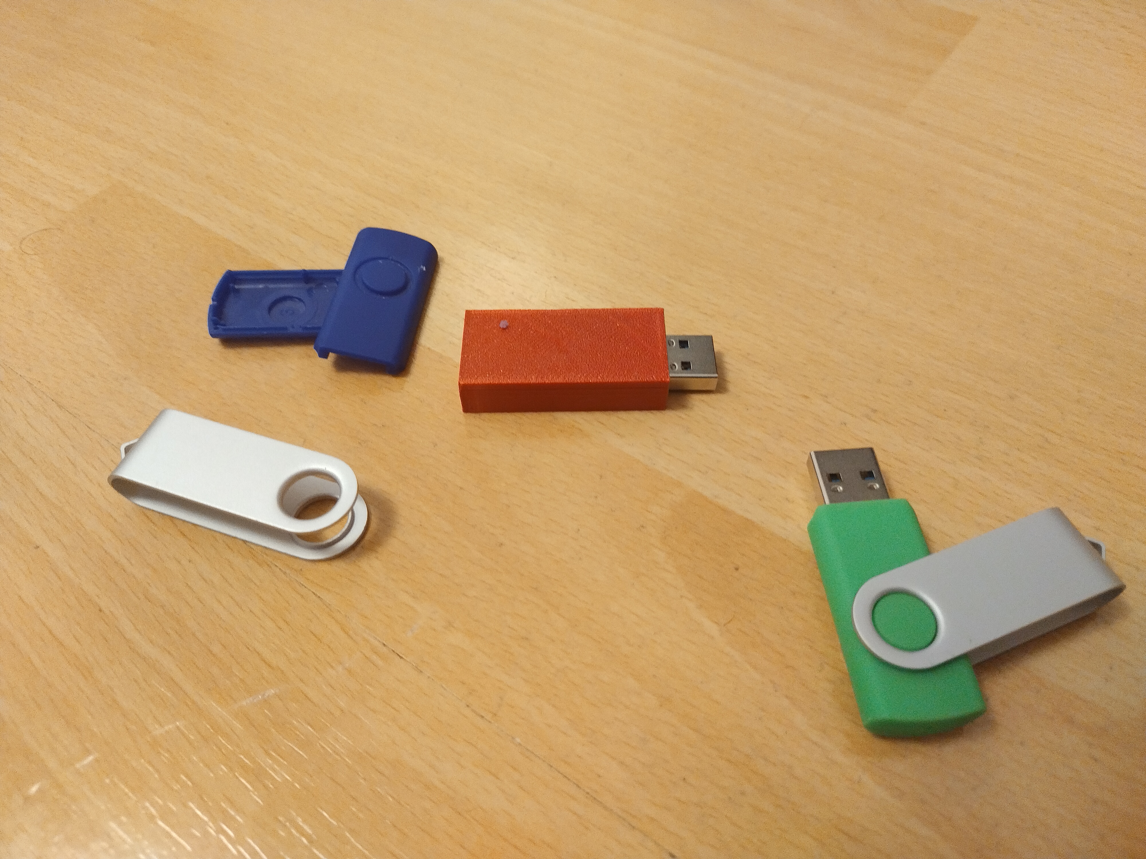 Miniatura 5 do modelo 3D Simple USB Case
